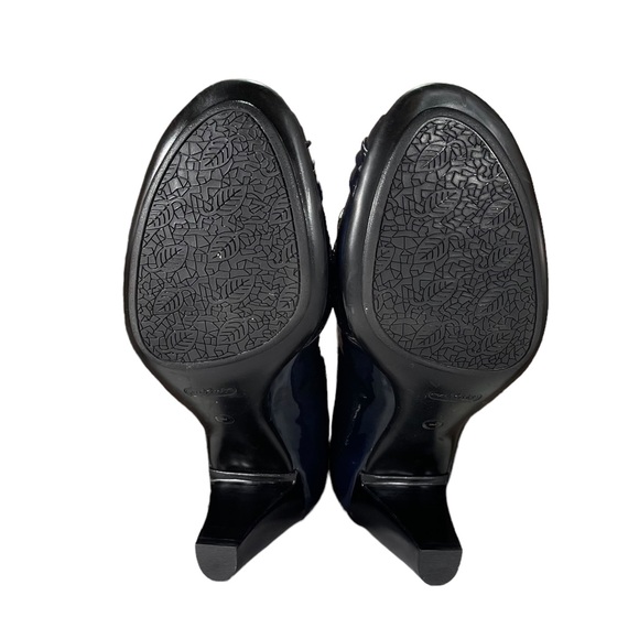 Nurture Blue Patent Leather Peep Toe Heels Womens Size 9 - Picture 7 of 15